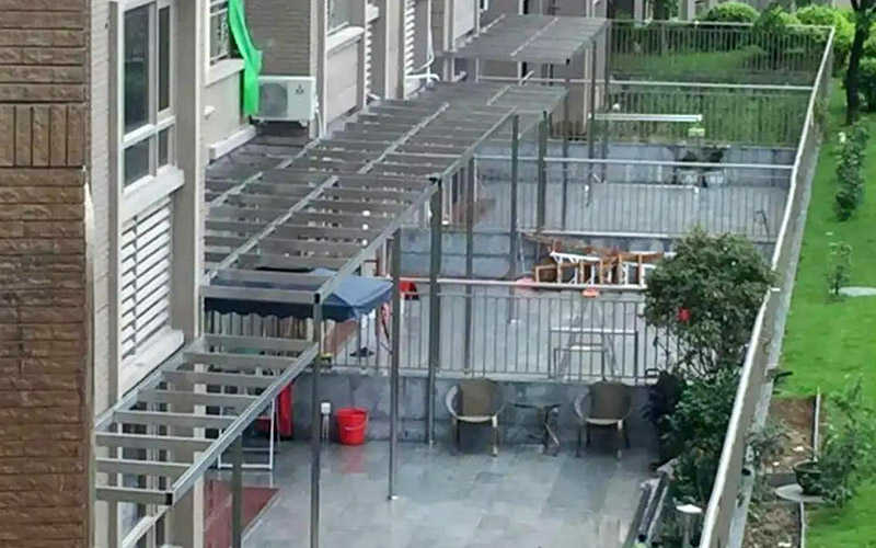 底楼搭棚 底楼搭棚